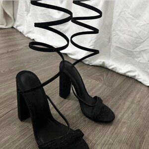 Black sparkly high heels #glamour